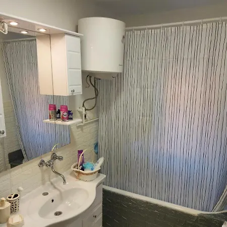 Apartment Lovely, Neat And Quite Dalia, Private Parking