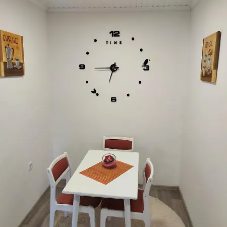 Lovely, Neat And Quite Dalia, Private Parking Szarajevó